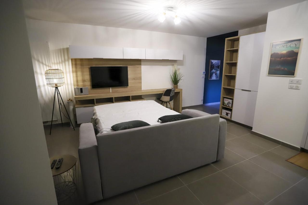 La Plume Vue Lac 3 Etoiles - Garage Prive, Secteur Recherche, Moderne & Tout Equipe, 6 Personnes Annecy Exteriör bild