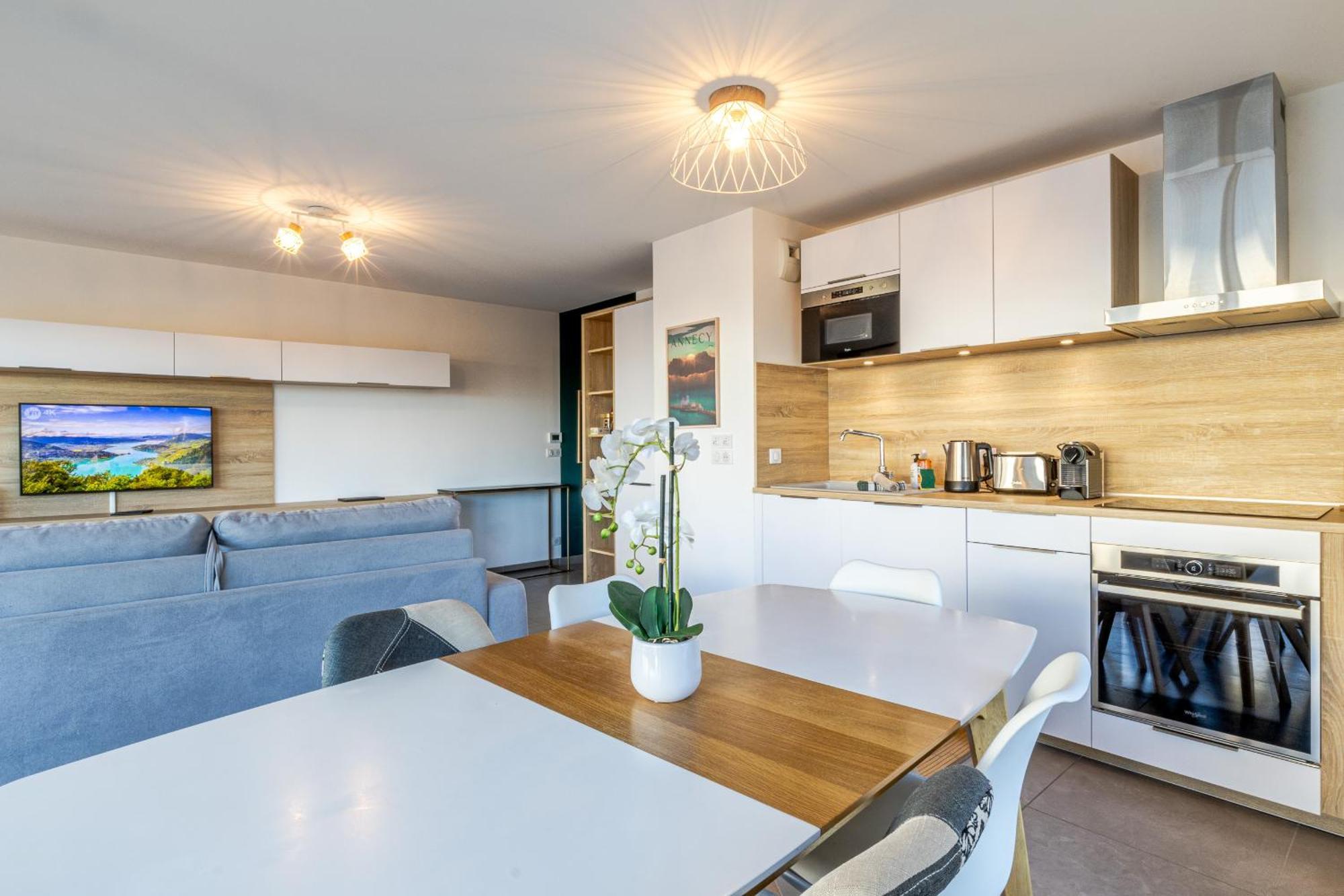 La Plume Vue Lac 3 Etoiles - Garage Prive, Secteur Recherche, Moderne & Tout Equipe, 6 Personnes Annecy Exteriör bild