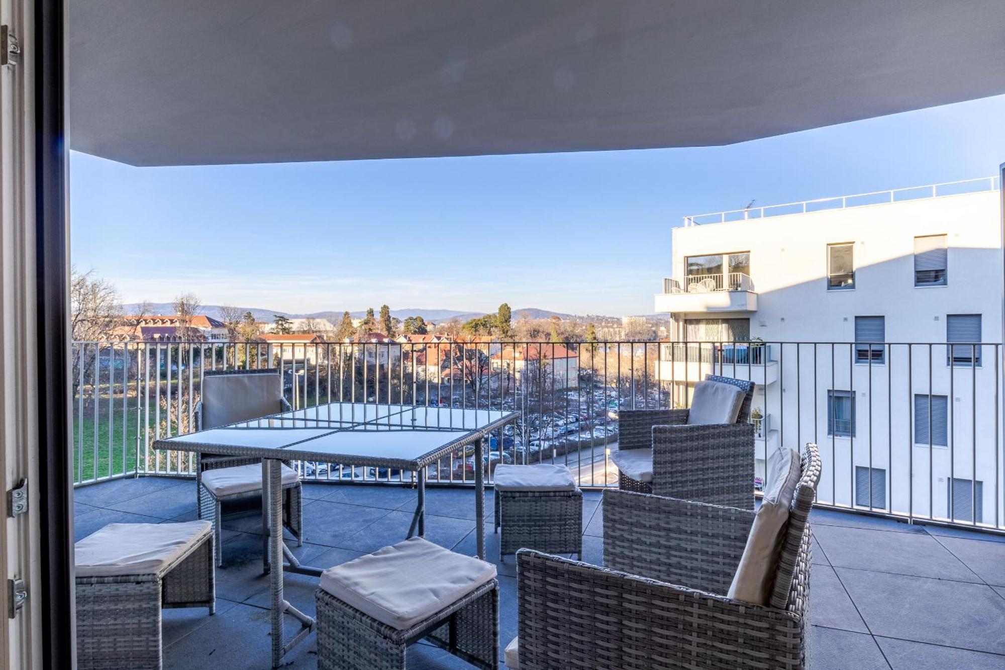 La Plume Vue Lac 3 Etoiles - Garage Prive, Secteur Recherche, Moderne & Tout Equipe, 6 Personnes Annecy Exteriör bild