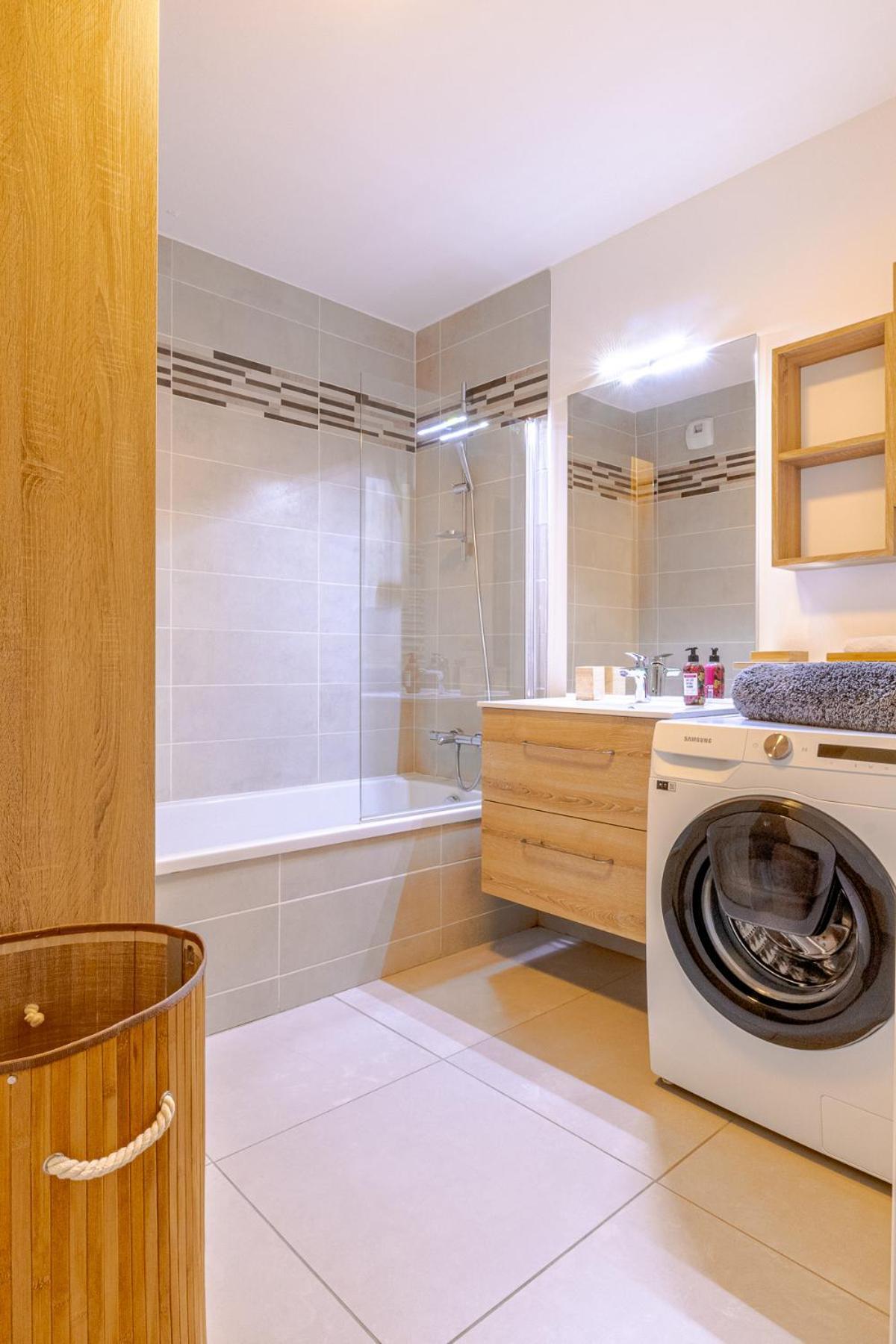 La Plume Vue Lac 3 Etoiles - Garage Prive, Secteur Recherche, Moderne & Tout Equipe, 6 Personnes Annecy Exteriör bild